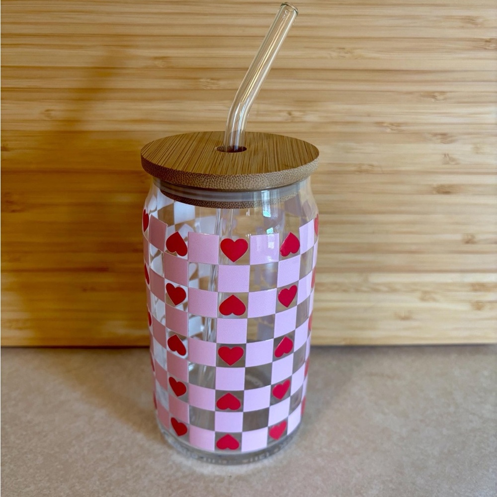 Retro Checkered Heart Libby Cup